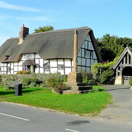 Stunning 5-Bed Cabin In Ashton Under Hill Έβεσαμ Εξωτερικό φωτογραφία